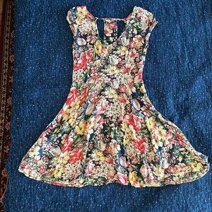 Abercrombie & Fitch Red Yellow fit and flare sundress size small
